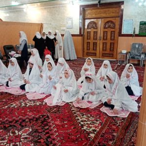 محفل انس با قرآن کریم با توسط دانش آموزان مدرسه امیدفردا