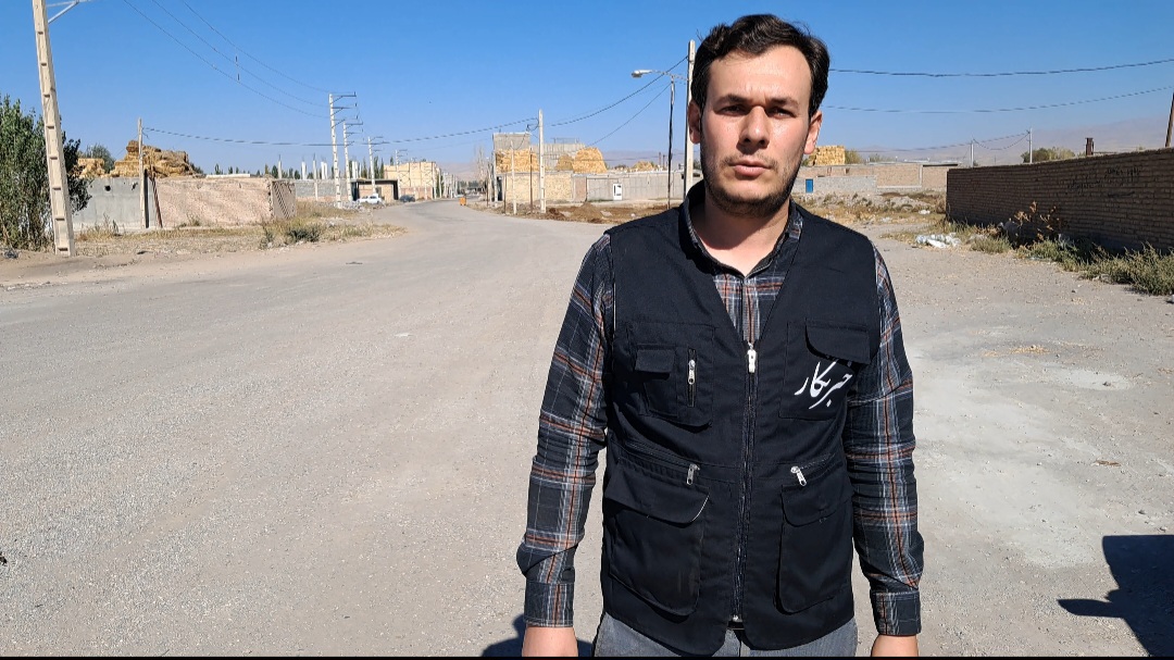 ساکنان محله لاله قبا، واقع در خیابان شهدا شمالی، از وضعیت نامناسب آسفالت معابر در این منطقه گلایه دارند.